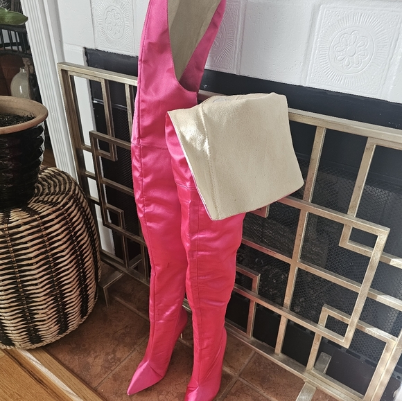 Waist high boots - Picture 3 of 8